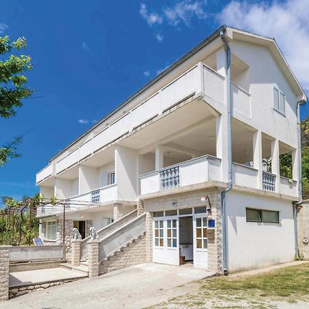 Pet Friendly Apartment In Kampor With Kitchen Exterior foto